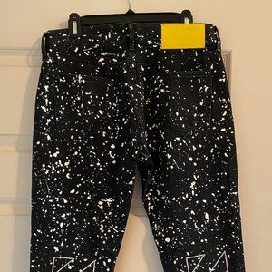 Off-White Men's Diagonal Paint-Splatter Jeans - Size 32